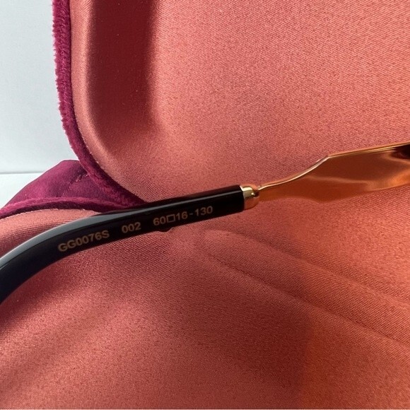 Gucci Womens Sunglasses GG0076S 002 Black/Gold Frames - Picture 11 of 15